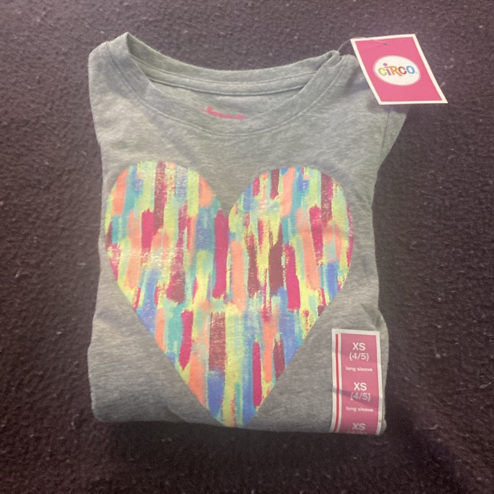 New Child’s Circo XS (4/5) Long Sleeve Shirt Colorful Heart on Front